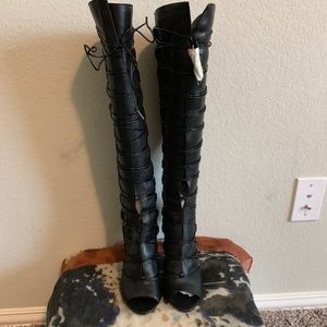 Vince Camuto black peep toe boots size 9.5